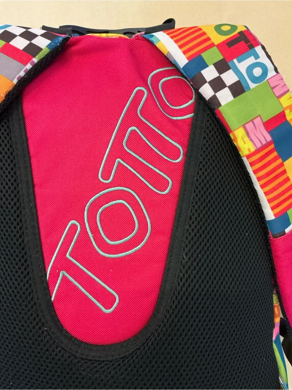 TOTTO Kids Multicolor Pattern Backpack like new